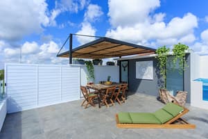 thumbnail: Terrace/patio