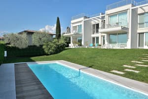 thumbnail: Outdoor pool