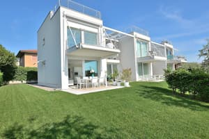 thumbnail: Exterior