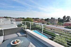 thumbnail: Terrace/patio