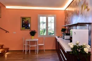 thumbnail: Breakfast area