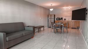 thumbnail: Breakfast area