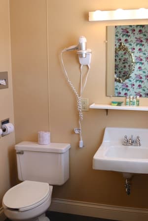 thumbnail: Bathroom