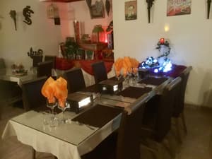 thumbnail: Restaurant