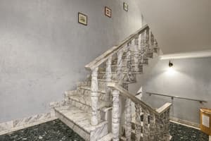 thumbnail: Staircase