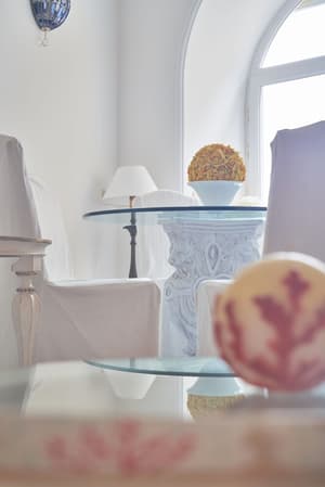 thumbnail: Interior detail
