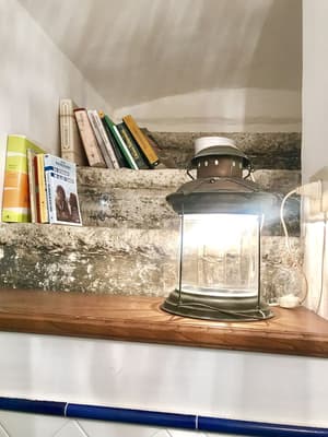 thumbnail: Interior detail