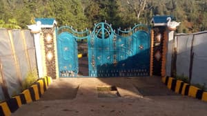 thumbnail: Property entrance