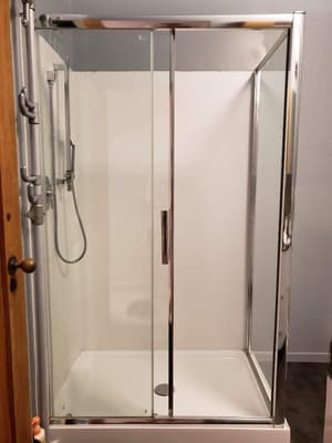 thumbnail: Bathroom shower