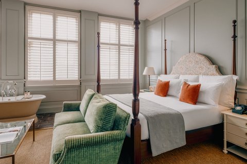 Big bedroom