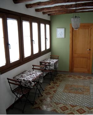 thumbnail: Breakfast area