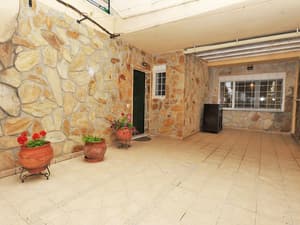 thumbnail: Courtyard