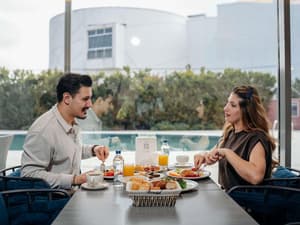thumbnail: Breakfast area