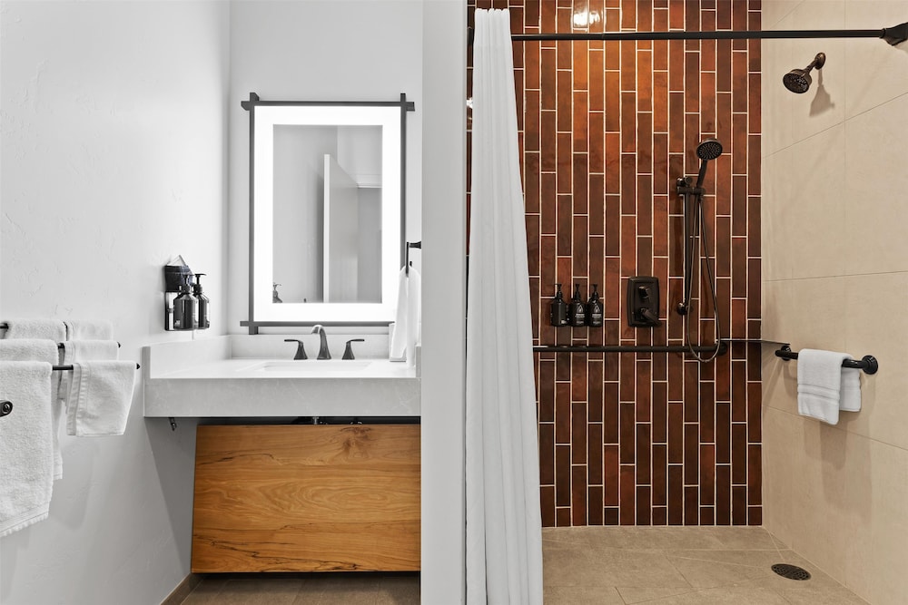Bathroom shower