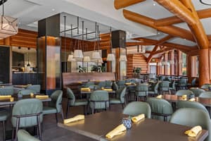 thumbnail: Restaurant