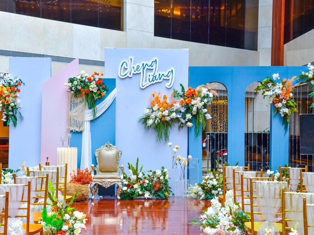 Indoor wedding