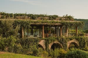 thumbnail: Front of property