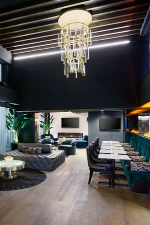 thumbnail: Lounge