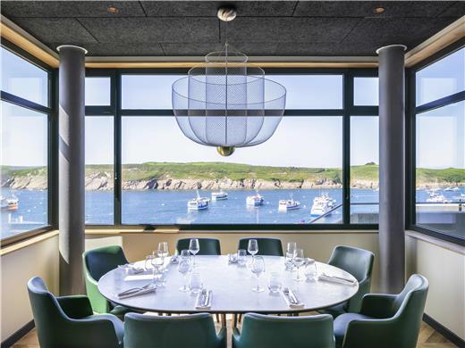Dining,Dining Area,Restaurant,On-Site