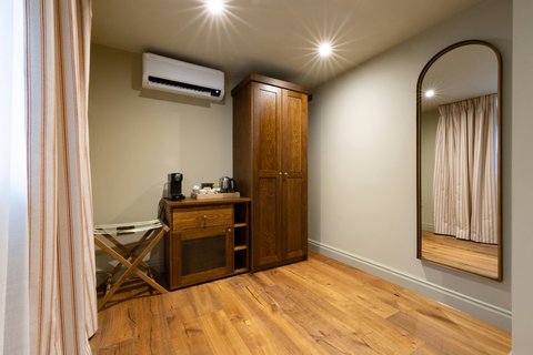 Luxe Room