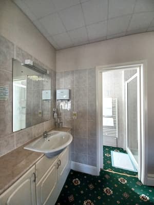 thumbnail: Bathroom