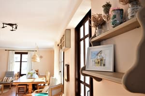 thumbnail: Interior detail