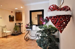 thumbnail: Interior detail