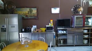 thumbnail: Breakfast area