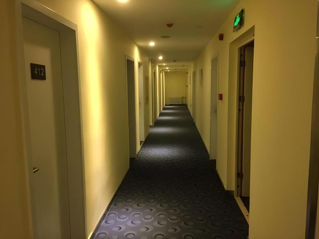 e61ab62e383a51ba8bc2d42319c3eb2f.jpeg