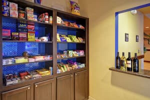 thumbnail: Snack bar