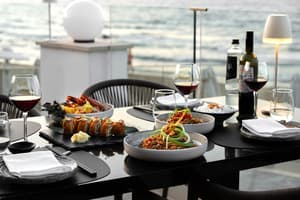 thumbnail: Outdoor dining