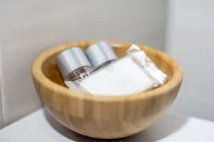 thumbnail: Bathroom amenities