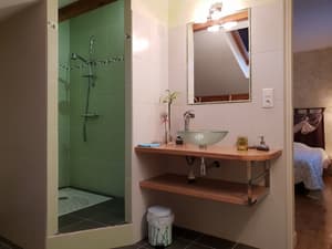 thumbnail: Bathroom sink