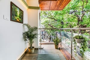 thumbnail: Balcony