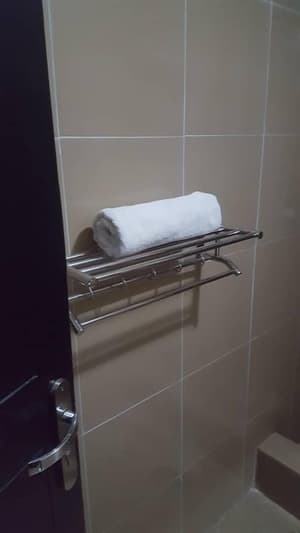thumbnail: Bathroom amenities