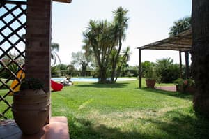 thumbnail: Property grounds