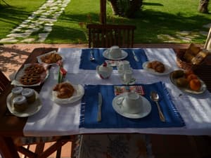 thumbnail: Breakfast area