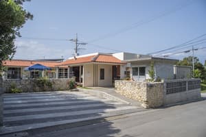 thumbnail: Front of property