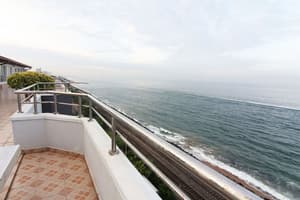 thumbnail: Exterior