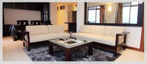 thumbnail: Lobby sitting area