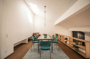 thumbnail: Interior detail