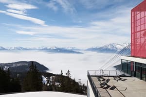 thumbnail: Skiing