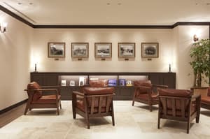 thumbnail: Lobby sitting area