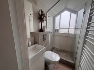 thumbnail: Shared bathroom