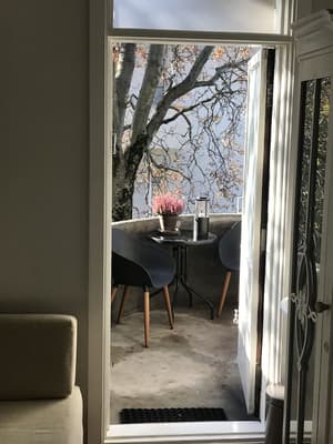 thumbnail: Balcony