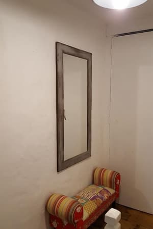 thumbnail: Interior detail
