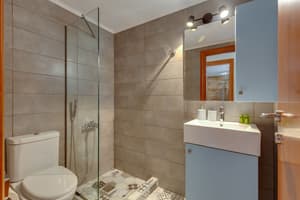 thumbnail: Interior detail