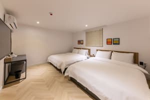 thumbnail: Room