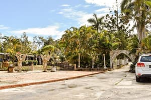 thumbnail: General view
