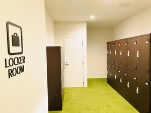 thumbnail: Bar (on property)